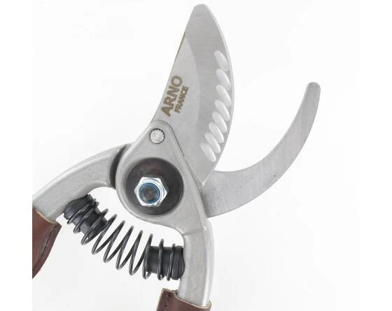 23 Cm Garden Shears - Leather Covering Branches 4 23 Cm Garden Shears - Leather Covering Branches - Image 4